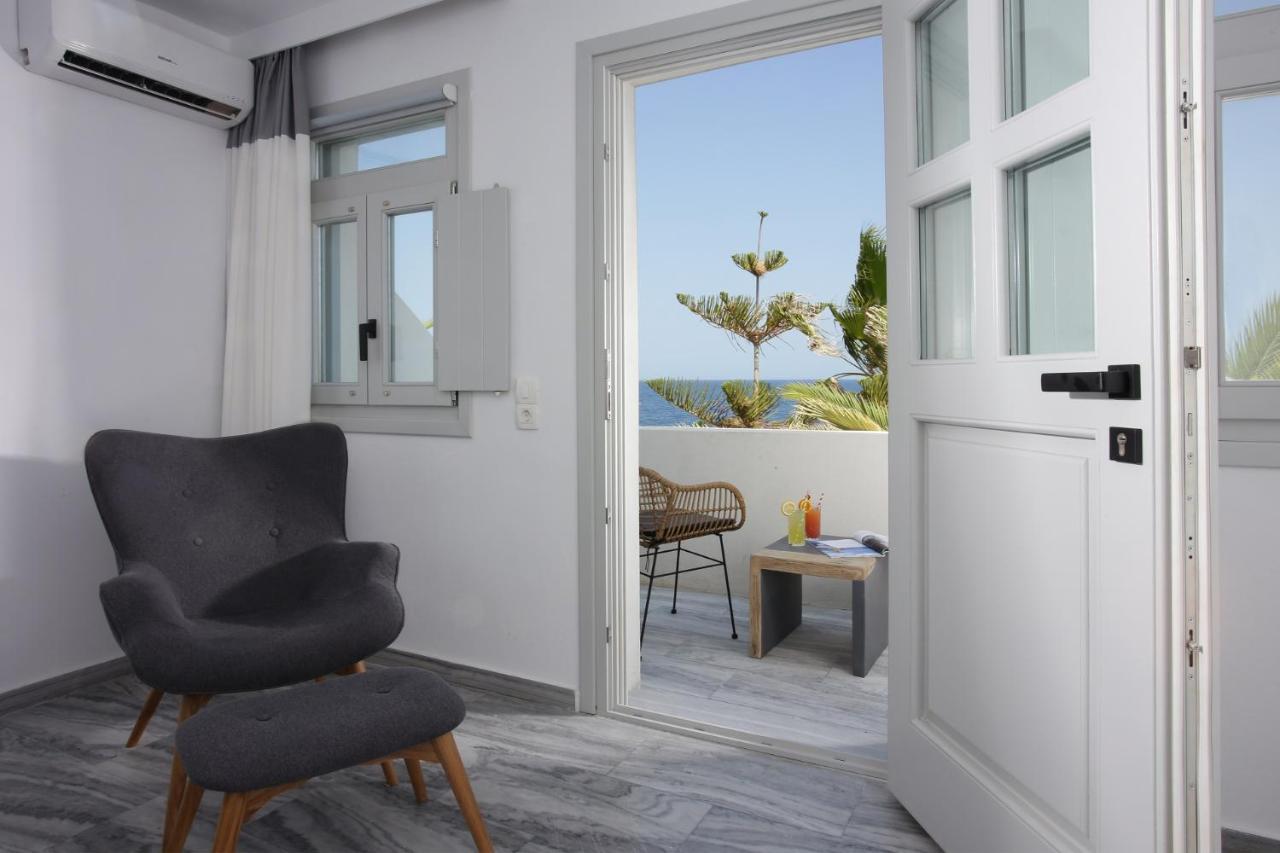 Sigalas Beach Hotel Kamári Zewnętrze zdjęcie